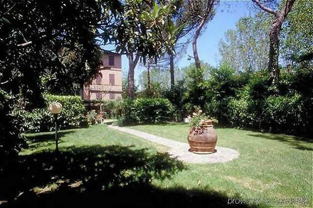 Hotel Moderno سيينا