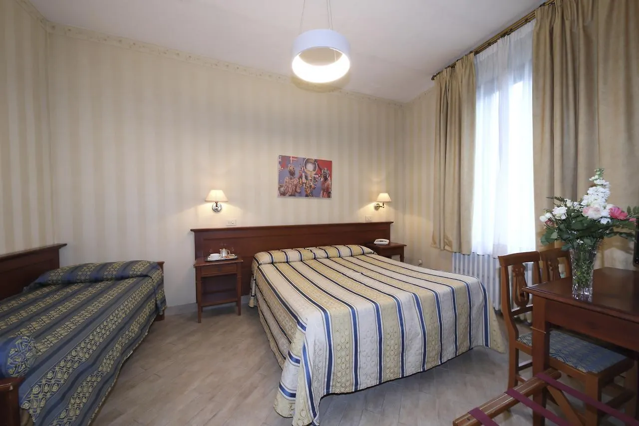 Hotel Moderno Siena