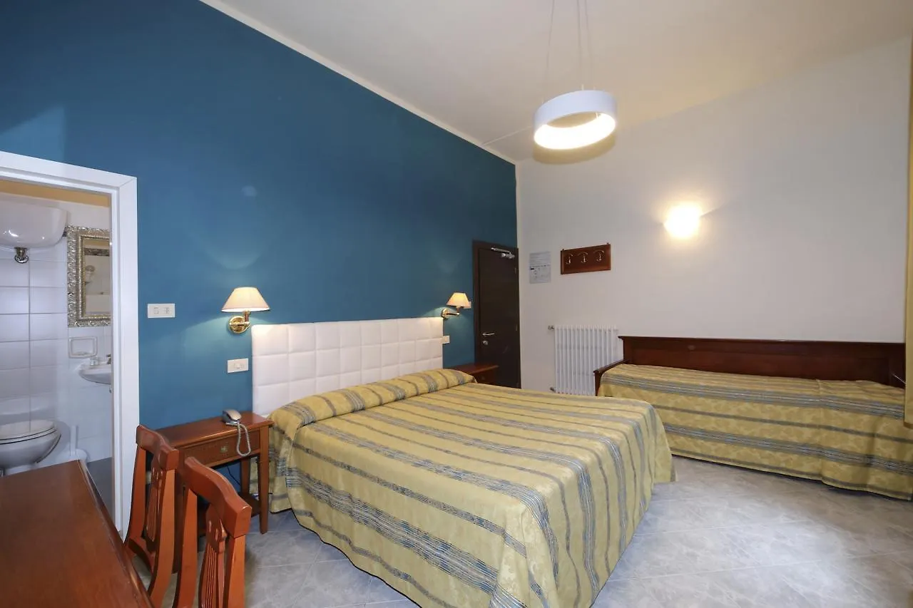 Hotel Moderno Siena 3*,  Italië