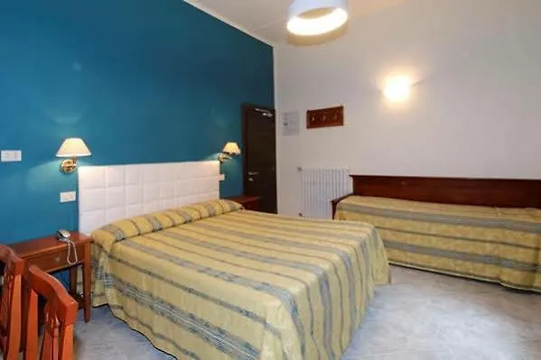 Hotel Moderno Siena 3*,  Italia